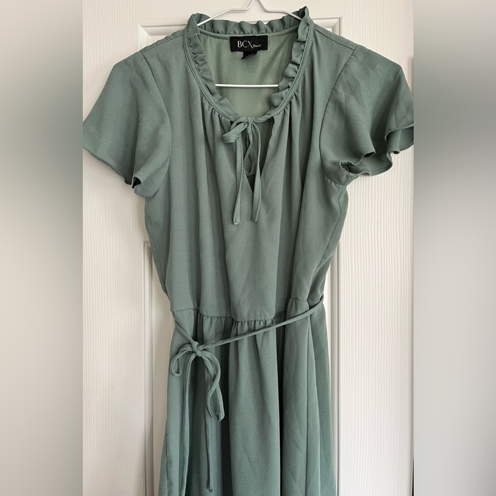 BCX Women’s Green Dress Ruffle Tie Collar Tie Waistband, Flutter Sleeves; Size S